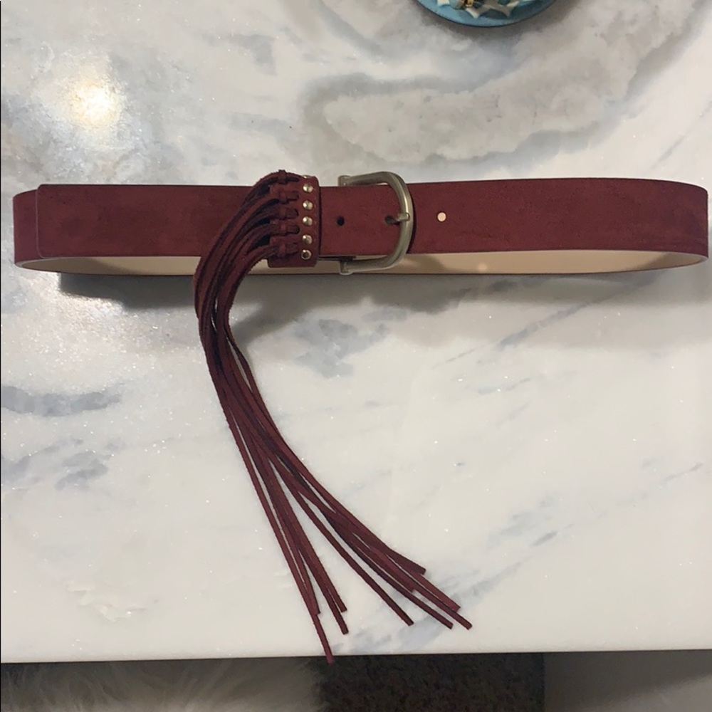 Maroon fringe belt